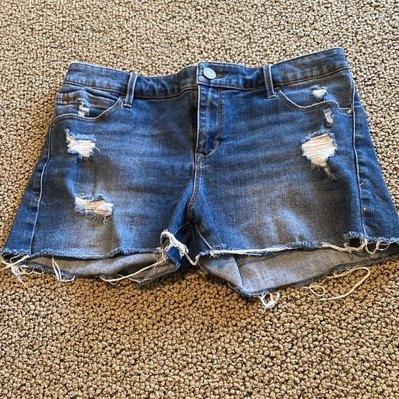 Skinny Girl Jeans Distressed Denim Shorts Size 26 in Like New Condition - Picture 1 of 8